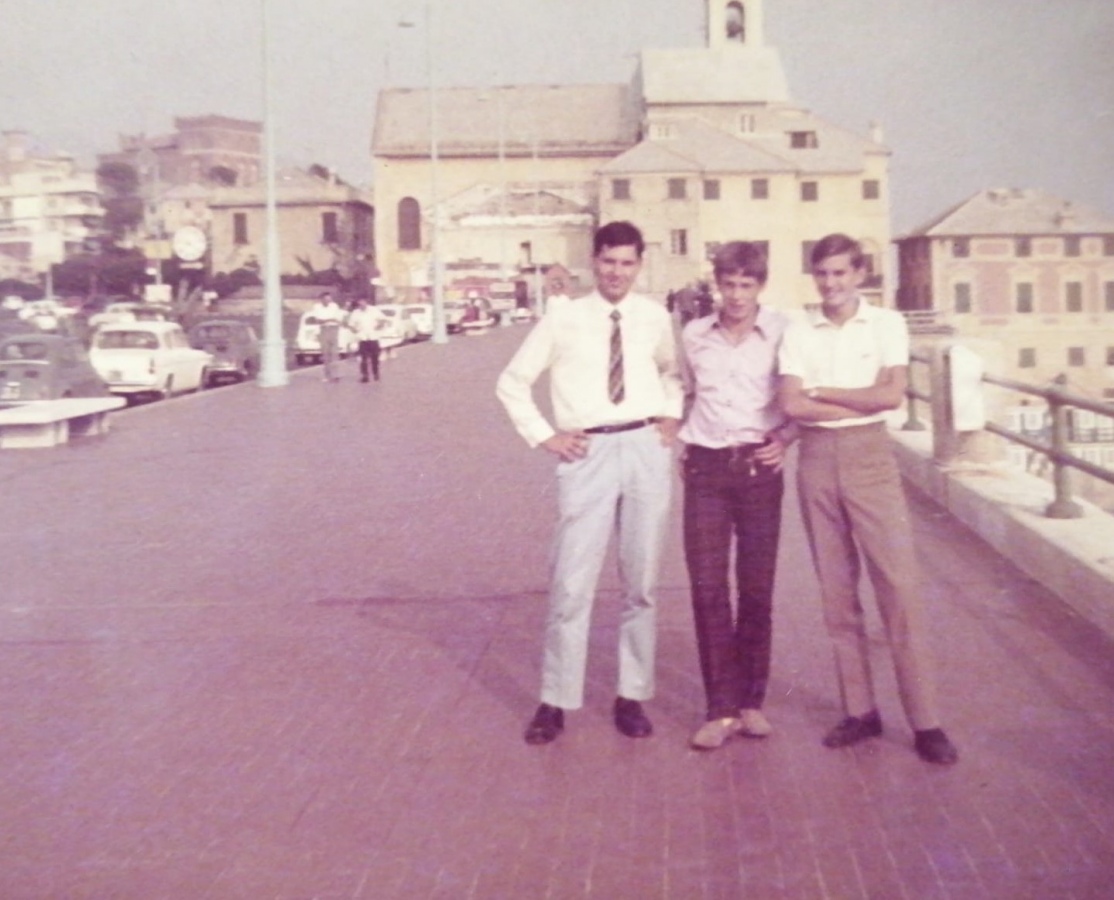 Una foto storica con l'amico tedesco Heinz Walter Metzler in Corso Italia verso Boccadasse